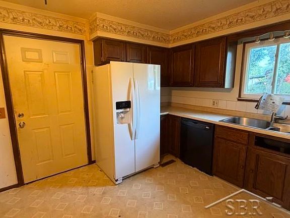 4th image of 5409 Tyler St