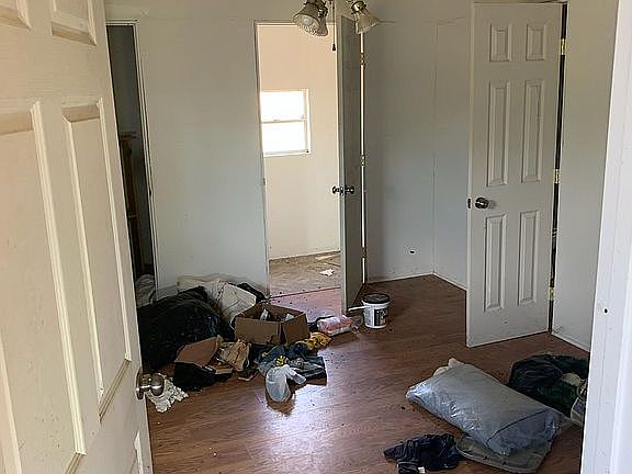 5th image of 125 Horseshoe Dr