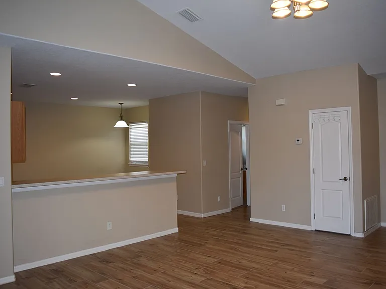 1040 Venetian Dr #203 — Photo 6