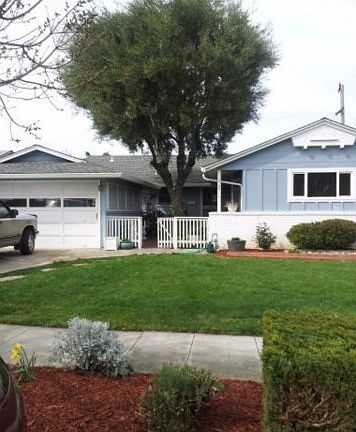 2nd image of 3511 Woodford Dr