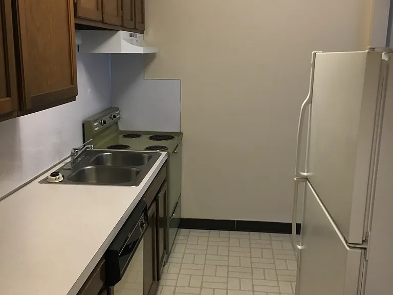 235 Lake Ave NW #25 — Photo 8