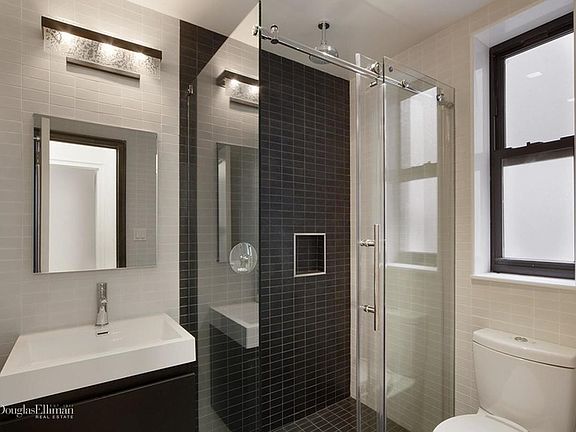 4th image of 29-33 W 65th St #3E