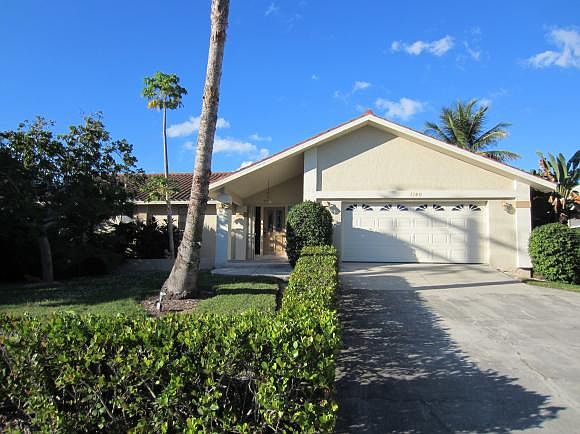 1st image of 1140 Winterberry Dr