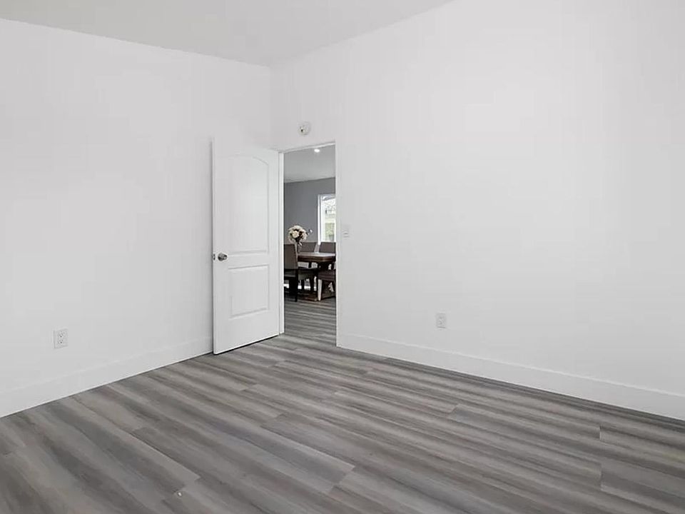 1st image of 21152 S Mott St