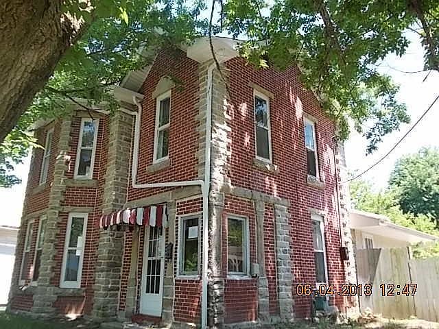 1st image of 184 S Williams St