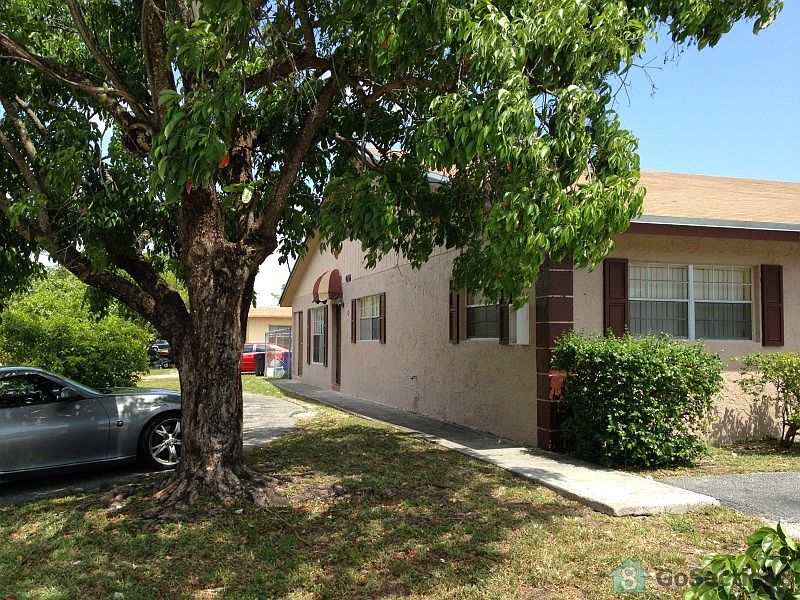 2nd image of 2200 NW 15th Ave APT A