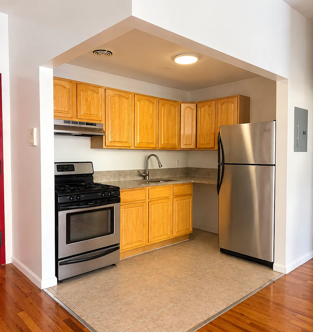 1 bed, 500 sqft, $2,500 — Photo 2