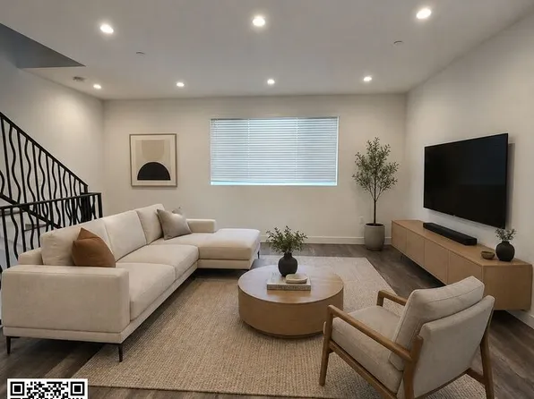 5242 Tilden Ave #5244, Van Nuys, CA 91401