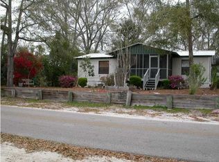 208 1st St NE UNIT NE, Carrabelle, FL 32322