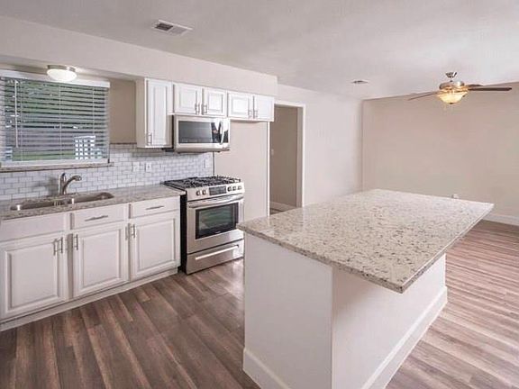 2nd image of 216 Sesame Dr