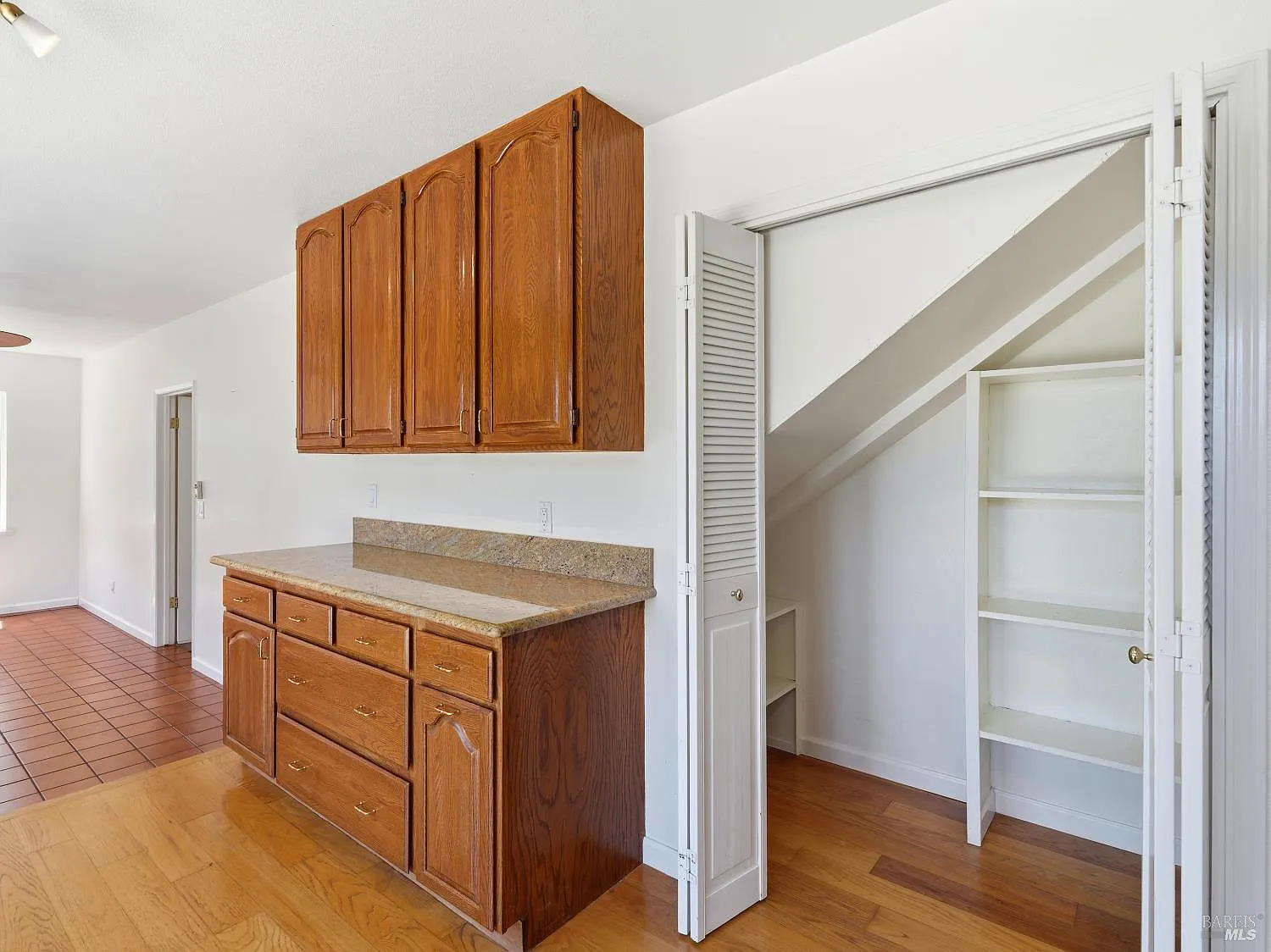 8460 Lancaster Drive - Photo 8