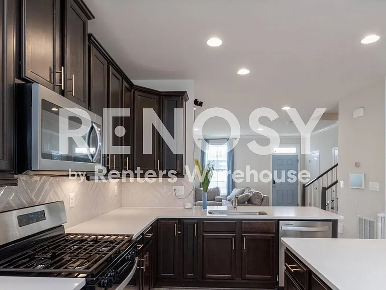 1041 Flester Ln — Photo 27