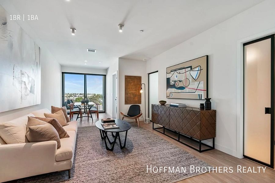 1st image of 3686 Overland Ave #Penthouse 10