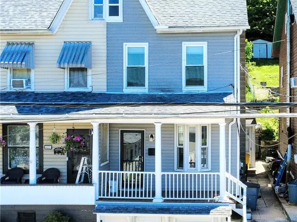 429 W South St, Slatington, PA 18080