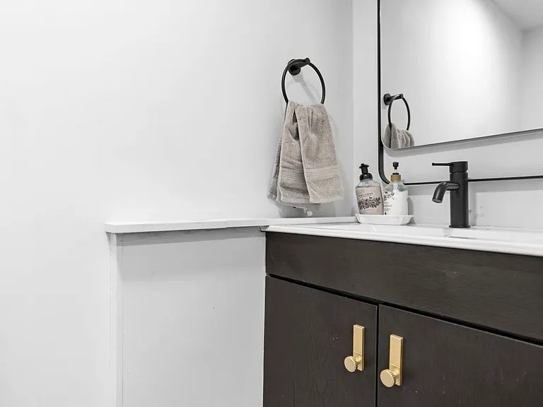 92 Chelsea St #1 — Photo 11