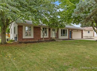2556 Windcrest St, Jenison, MI 49428