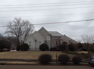 8976 Bazemore Rd, Cordova, TN 38018