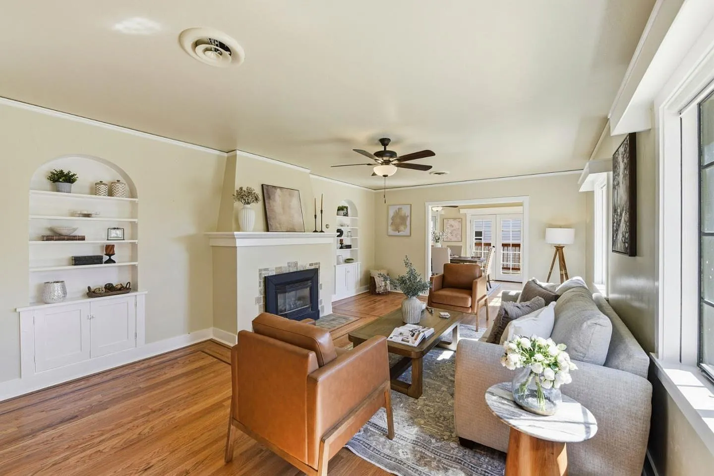 181 College Way photo 1