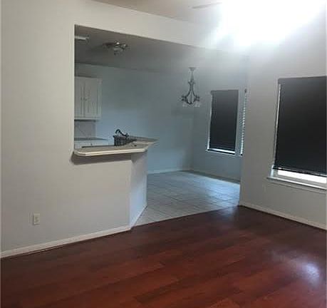 4th image of 3029 Jefferson Dr