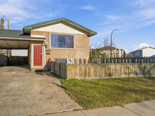 9202 S 101st Ave, Grande Prairie, AB T8V 0W3
