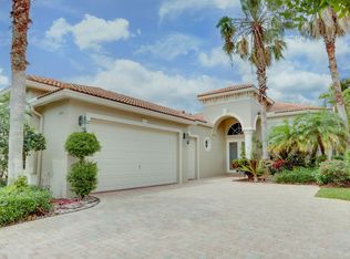 3841 Newhaven Lake Dr, Wellington, FL 33449