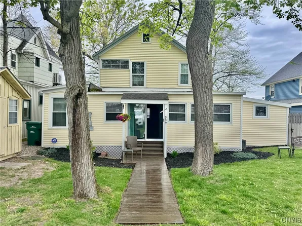 909 Park Ave, Sylvan Beach, NY 13157