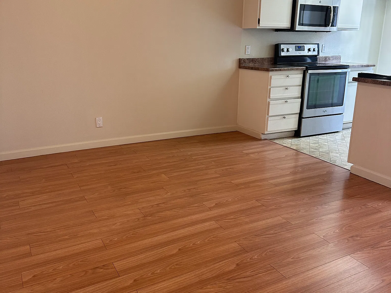 1 bed, 749 sqft, $2,150 — Photo 4