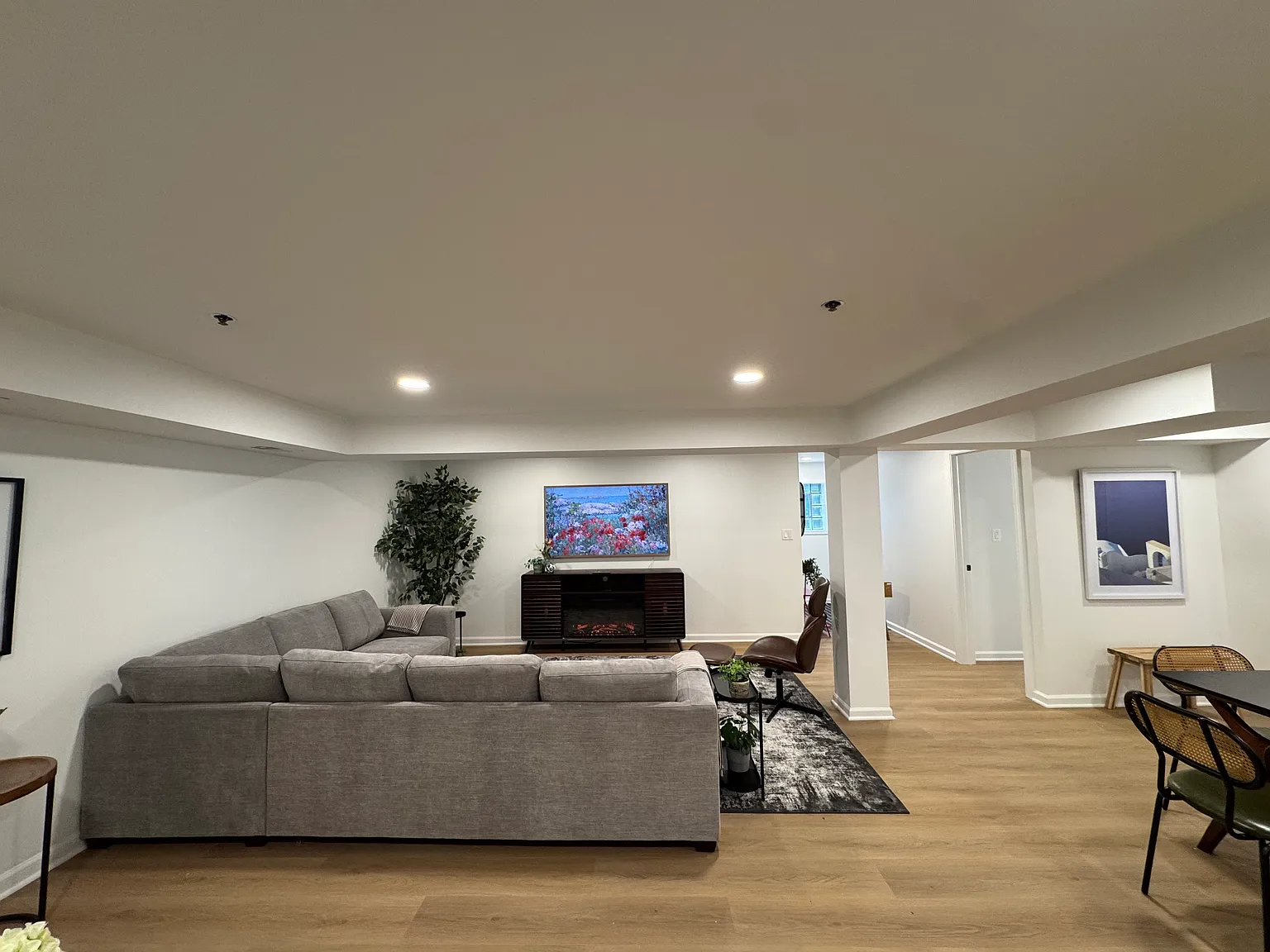 3059 W Augusta Blvd — Photo 2