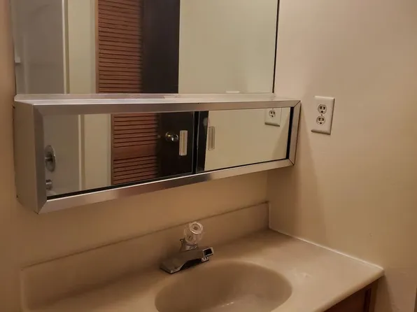 520 Kingwood, 520 Kingwood Ave #A11, Crete, NE 68333