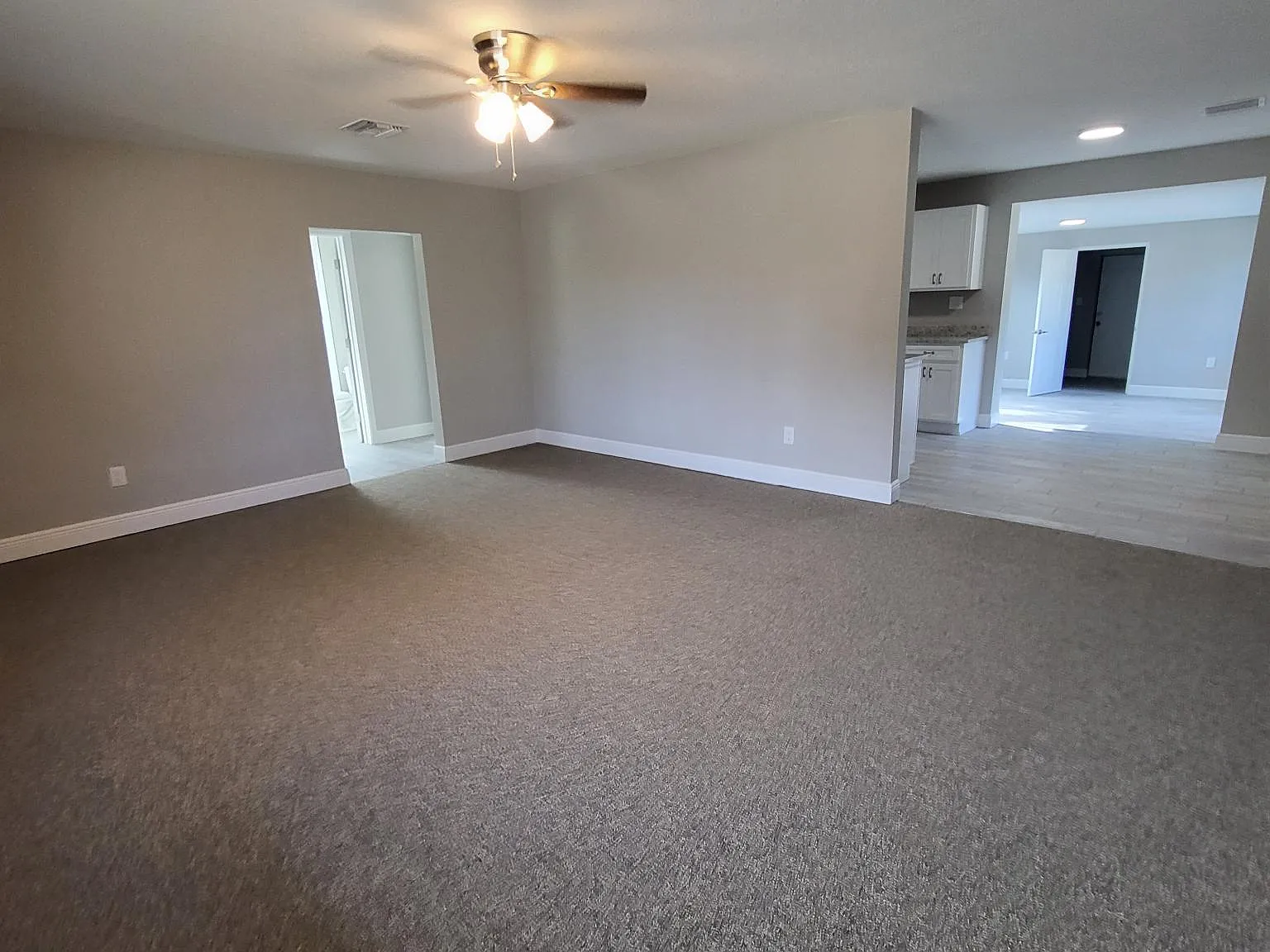 4 bed, 1512 sqft, $2,350 — Photo 2