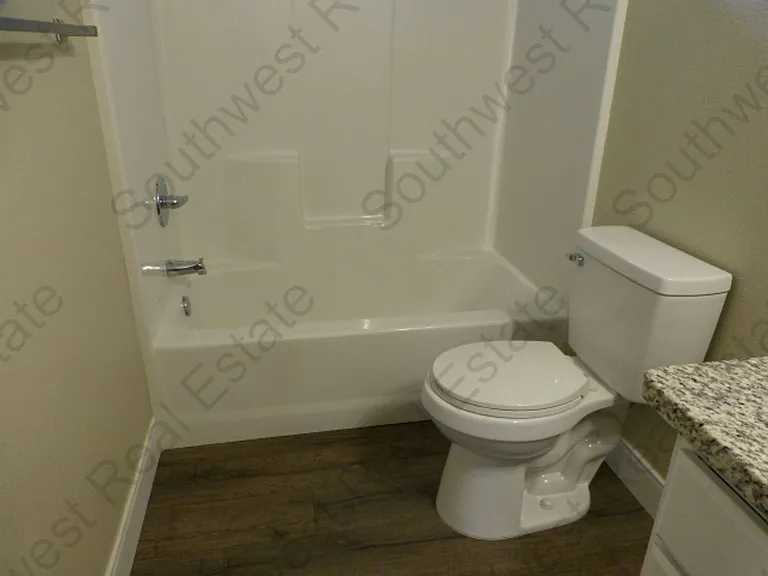 1305 Mission Dr. — Photo 11