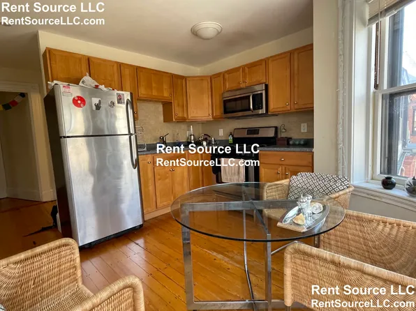 23 Ware St APT 5, Cambridge, MA 02138