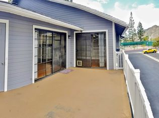 242 Star Pine Ct #6, Azusa, CA 91702