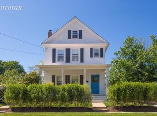 314 Champlin Pl, Greenport, NY 11944