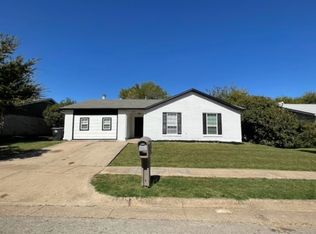 1711 Granada Dr, Arlington, TX 76014