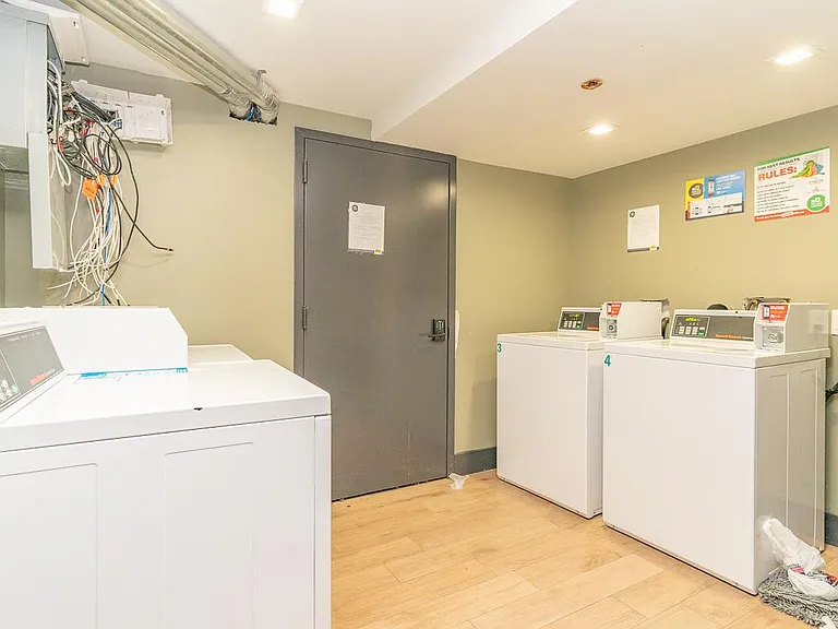 45 Newell St #2B — Photo 13