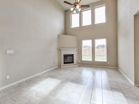 3rd image of 18623 Windy Knoll Way