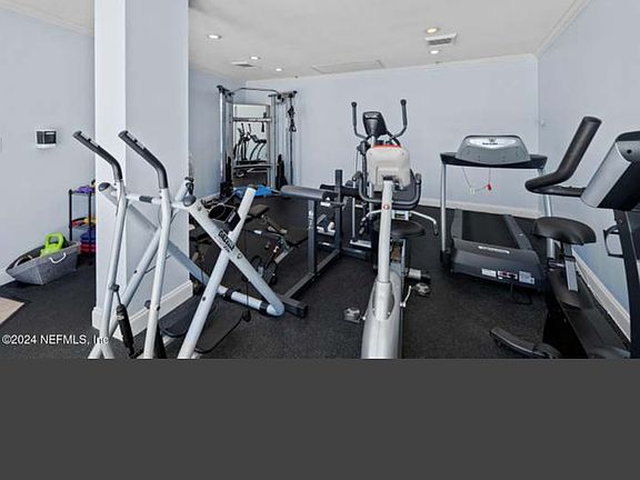 4th image of 1601 Ocean Dr #707