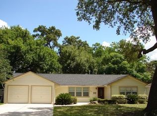 4606 Randwick Dr, Houston, TX 77092