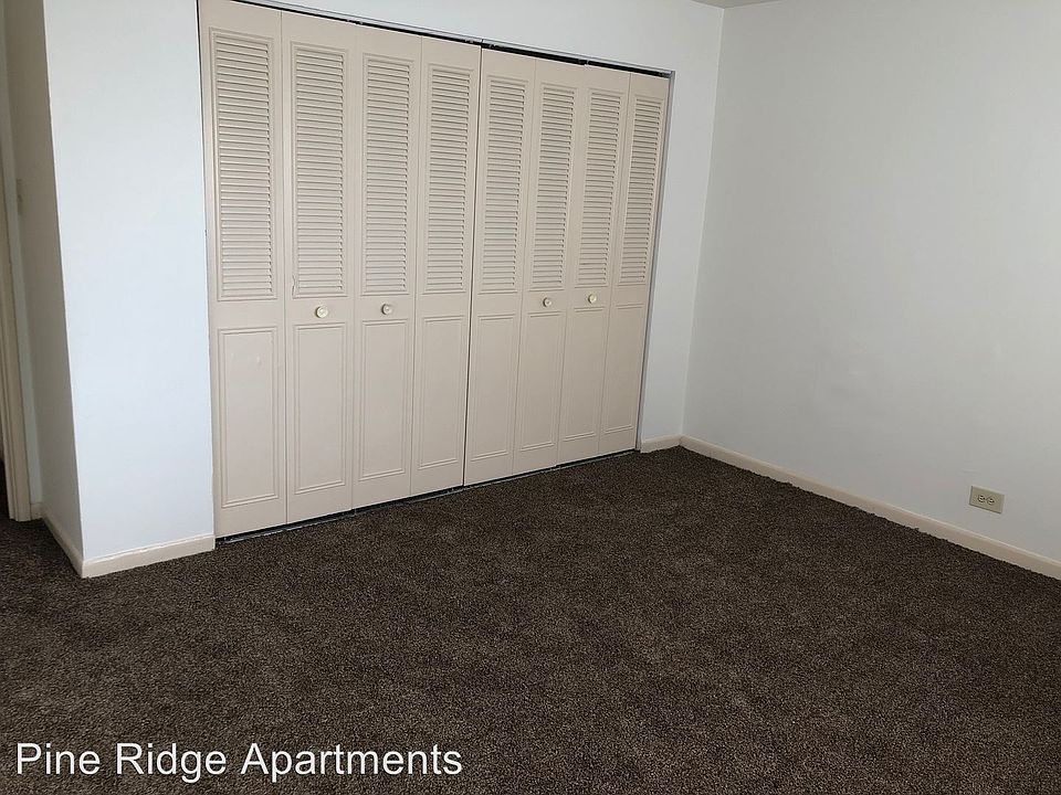 2nd image of 1118 Parkwood Dr APT 301