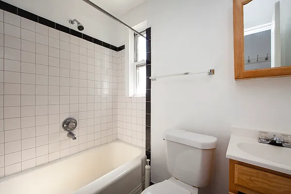 Rented by R New York | media 4