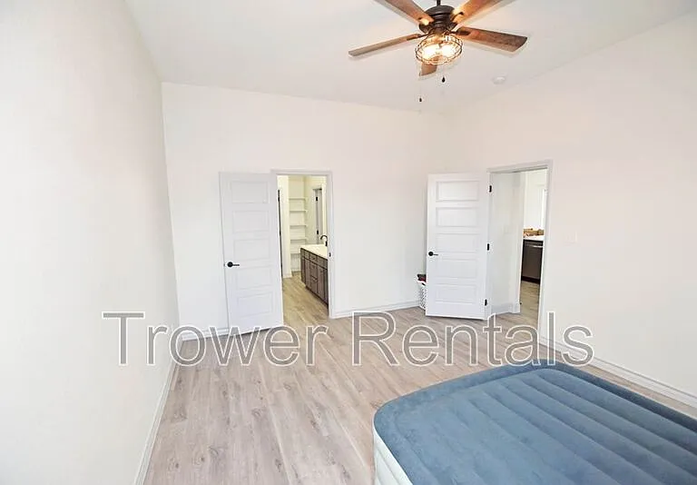 8650 Fortuna Ct — Photo 18