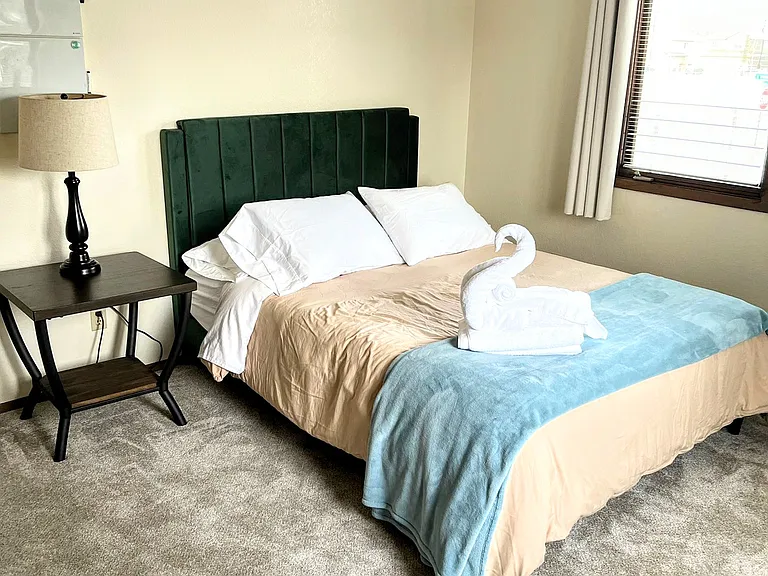 1401 Cordova St #3 — Photo 12