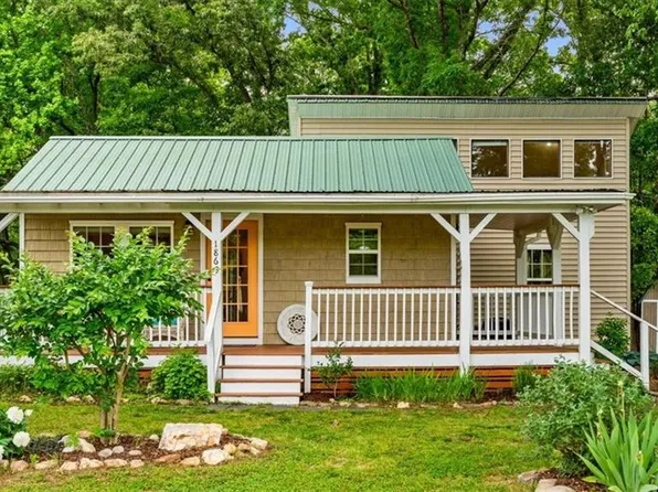 1869 Locust Grove Dr, Franklinville, NC 27248