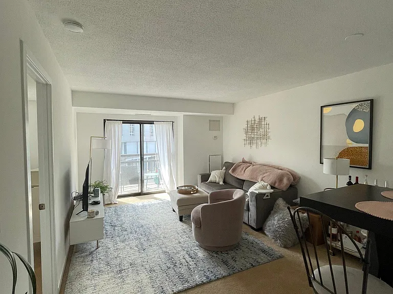 2111 Wisconsin Ave NW #418 — Photo 8