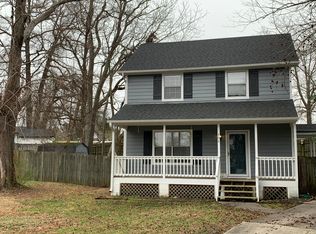 704 Kimpton Ct, Fuquay Varina, NC 27526