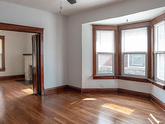 3rd image of 4316 Lloyd St APT 1