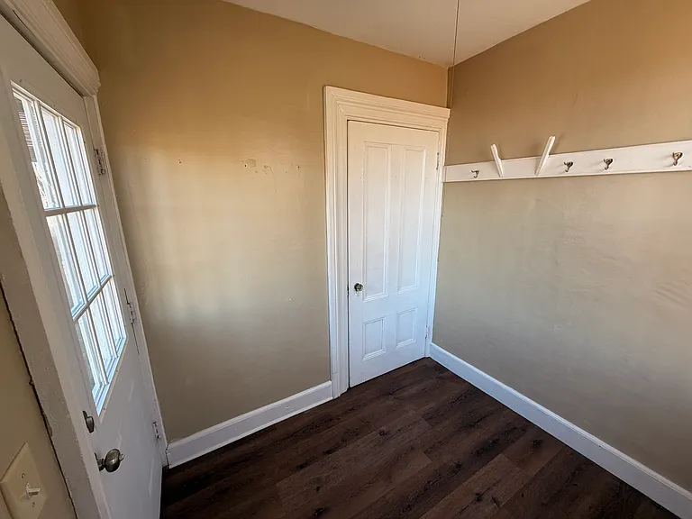 329 Main St #1 — Photo 10