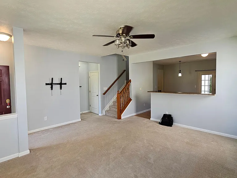 3350 Shadow Creek Blvd — Photo 4