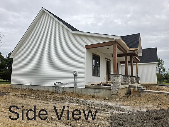 3rd image of 24 Keller Dr